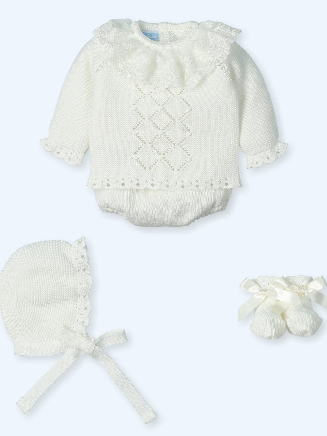 LUXE WHITE EMBROIDERY SET (SHORT)