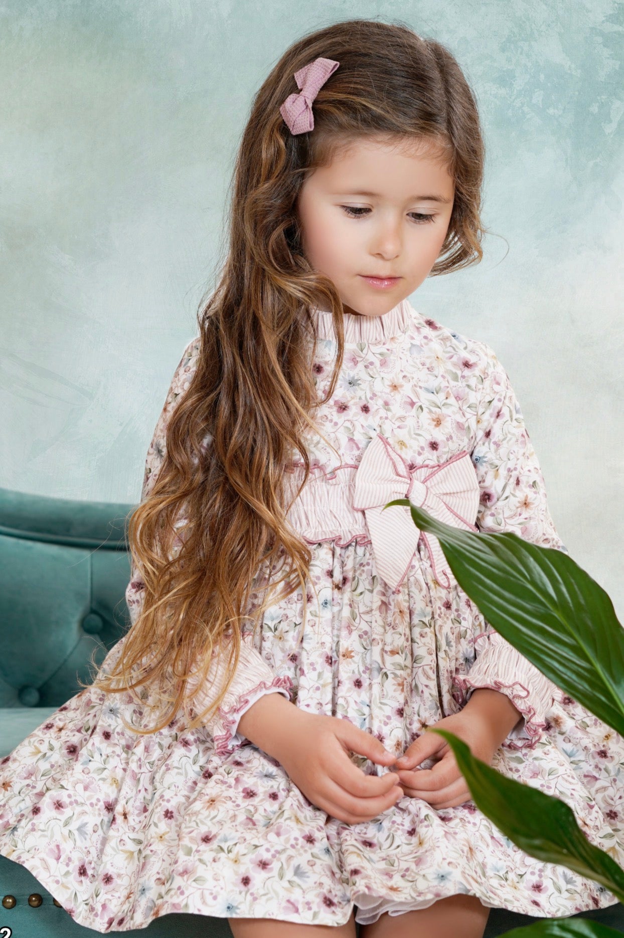 GIRL DRESS BEAUTIFUL FLOWERS