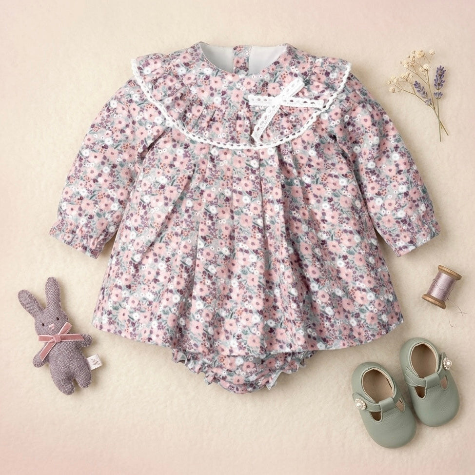 GIRL SET PINK FLOWERS