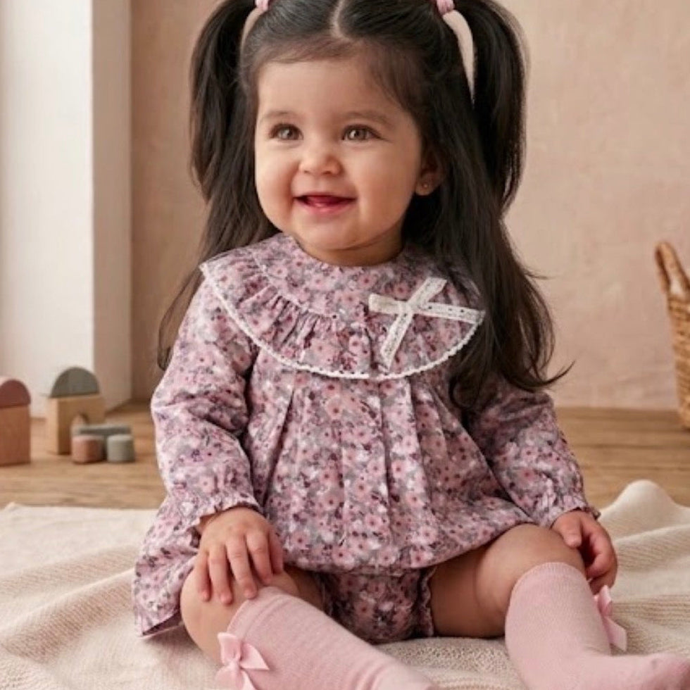 GIRL SET PINK FLOWERS