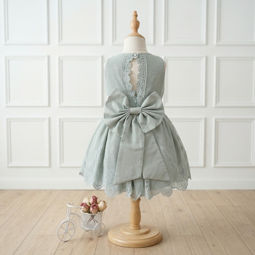 GIRL GREEN DRESS CEREMONY EMBROIDERY