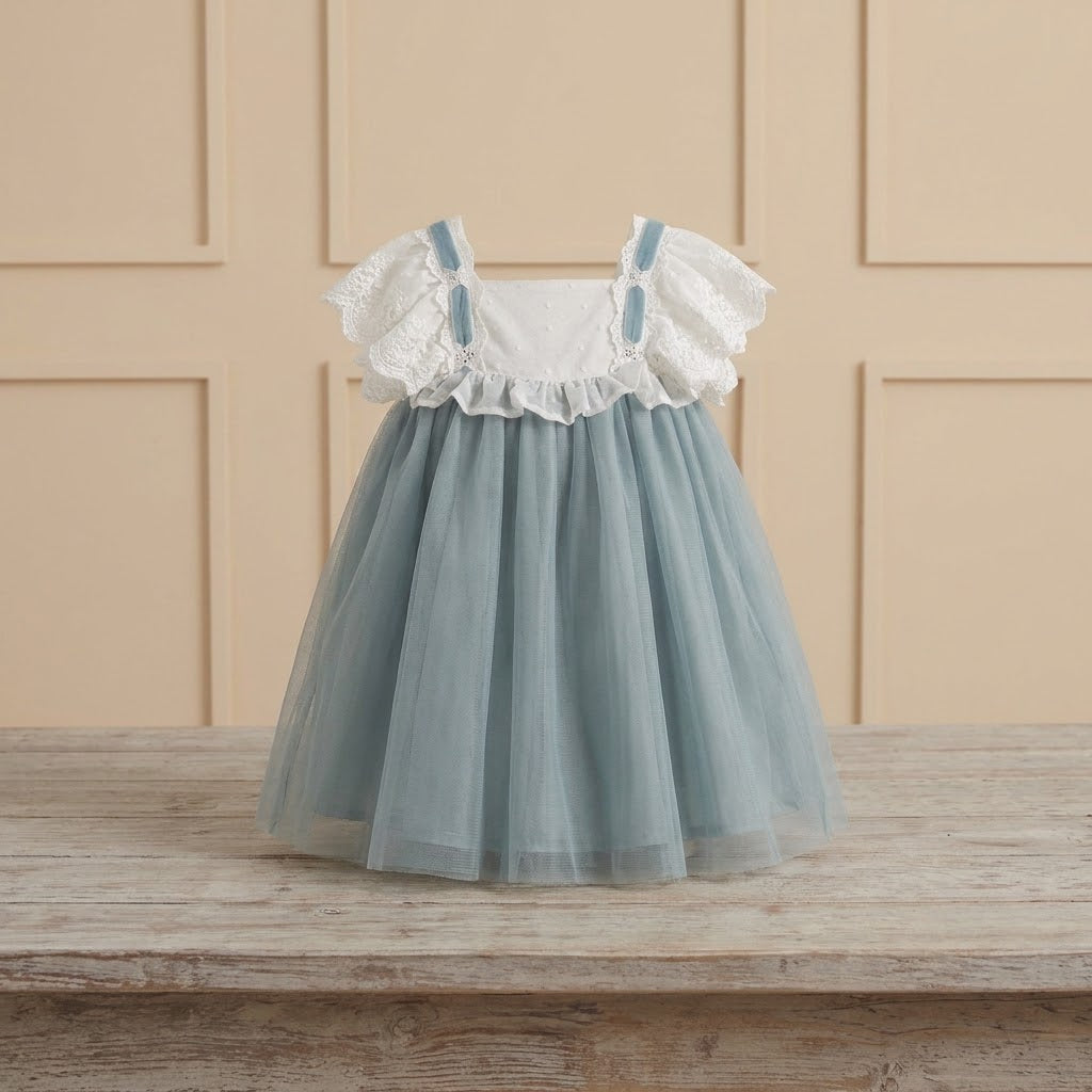 GIRL DRESS WHITE AND GREEN INTERTWINED