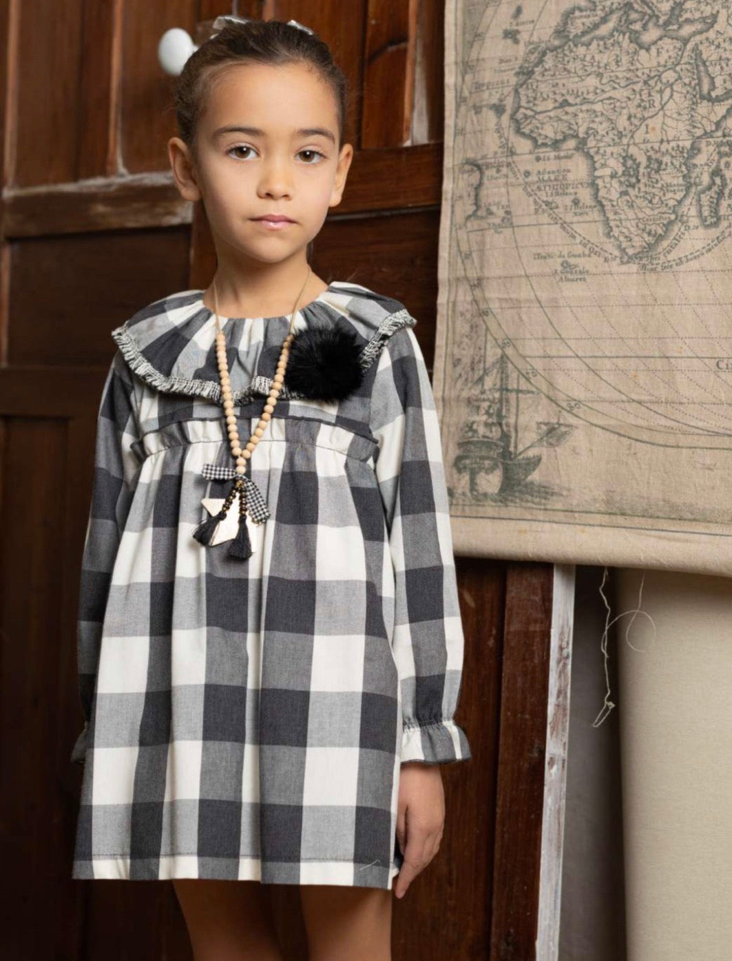 GIRL DRESS GRAY BLACK SQUARES