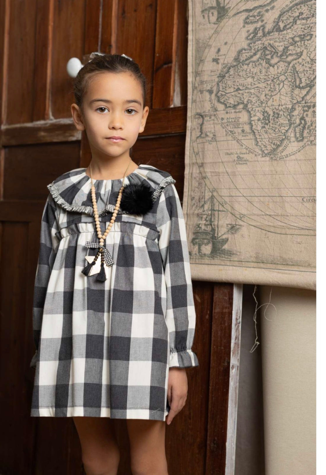 GIRL DRESS GRAY BLACK SQUARES