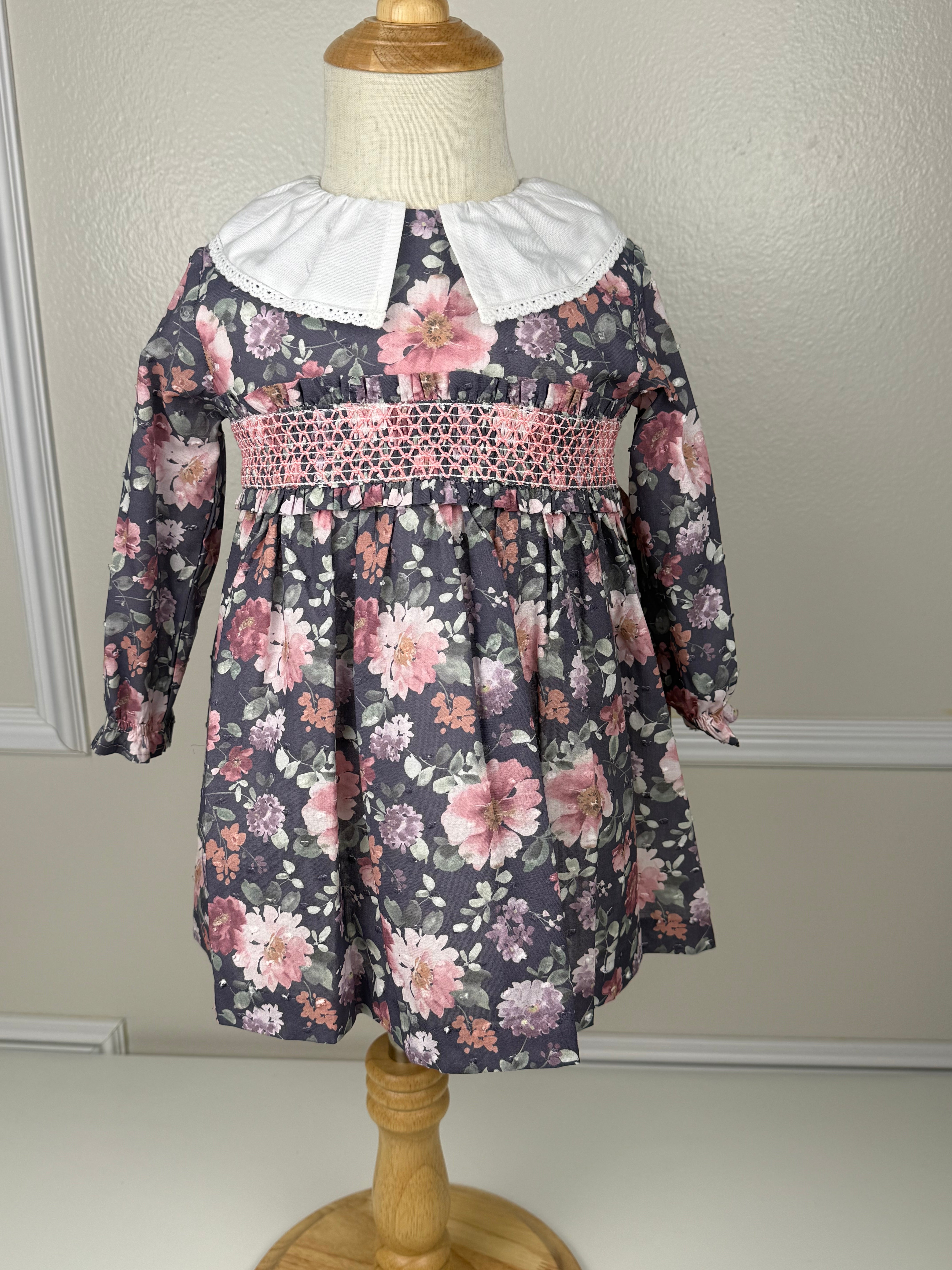 GIRL DRESS FLOWERS/PURPLE COLLAR WHITE