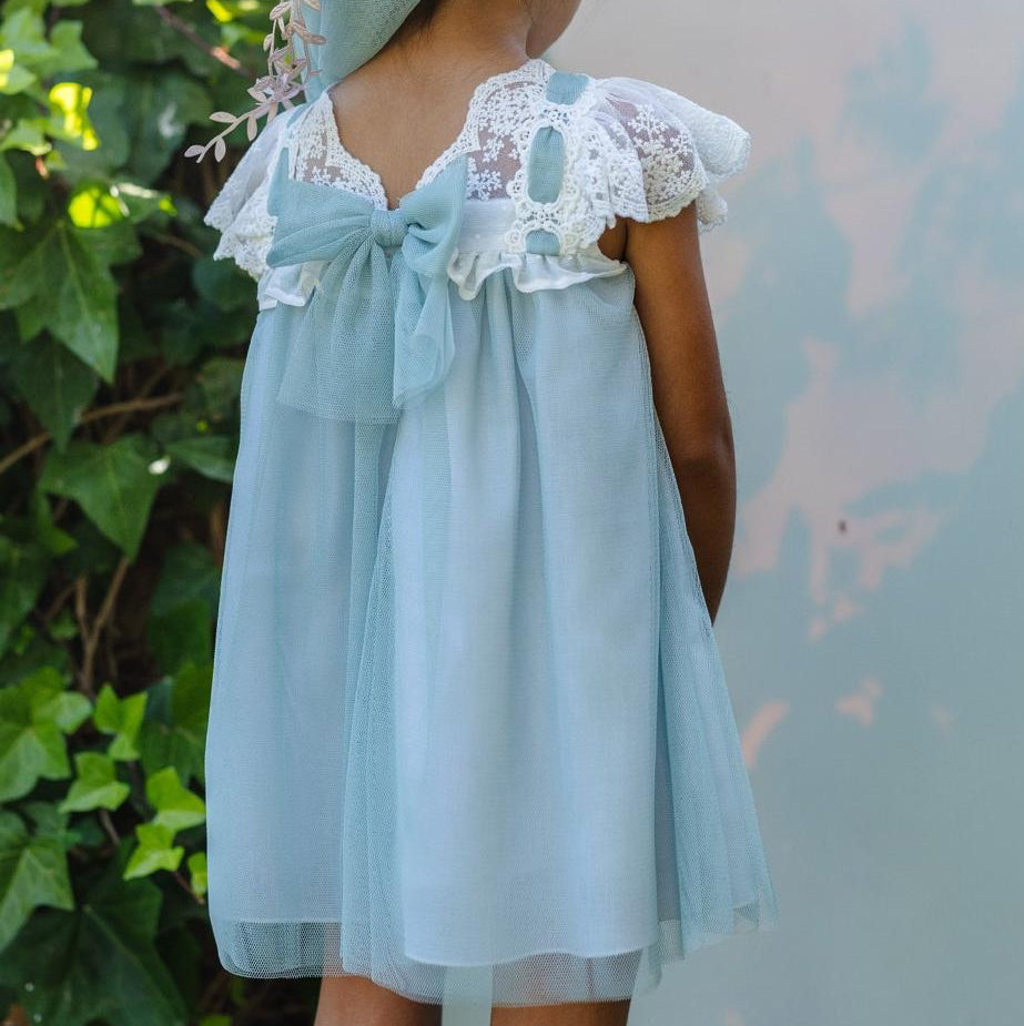 GIRL DRESS WHITE AND GREEN INTERTWINED