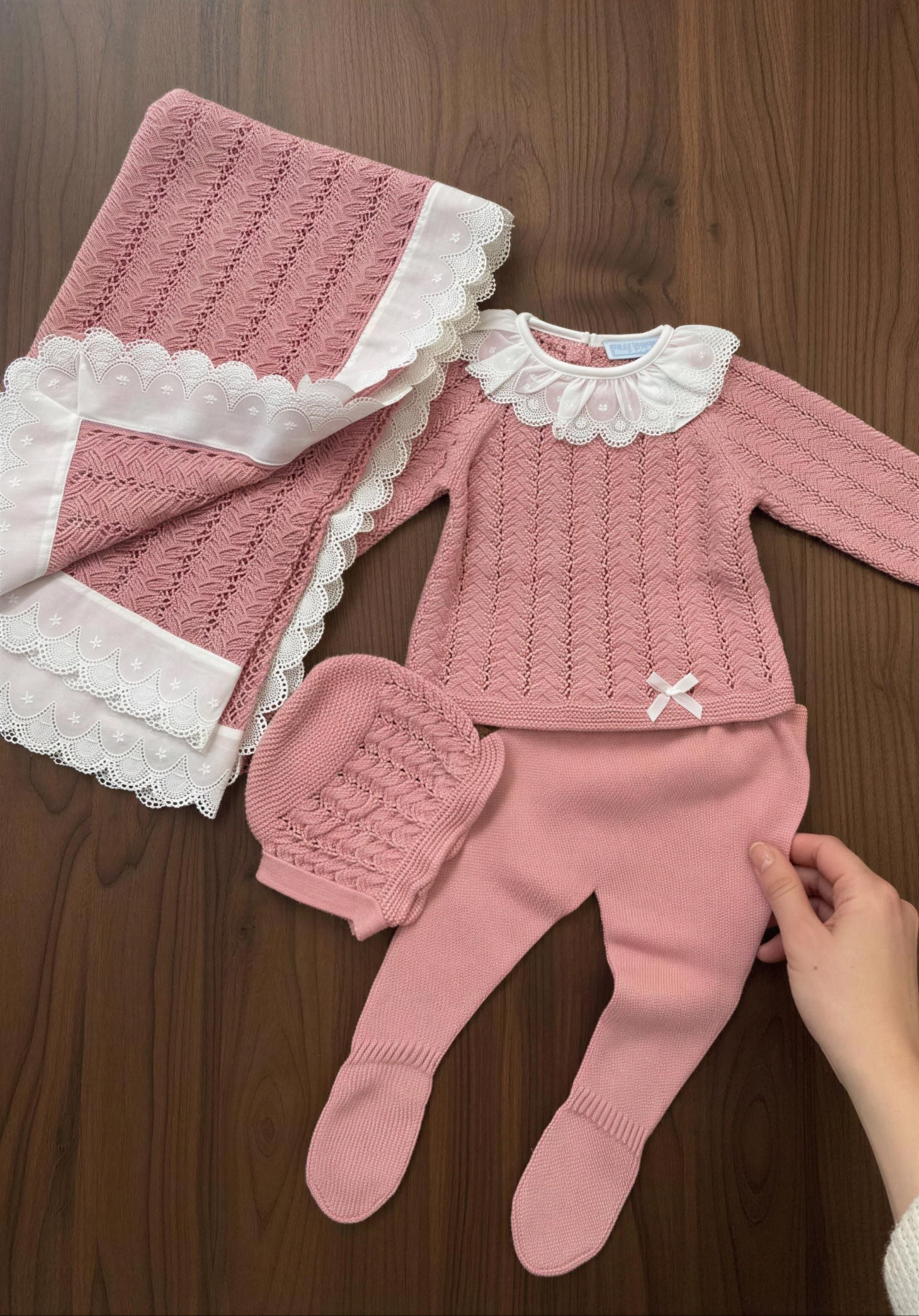 BLUSH ELEGANCE BABY SET (4PC)
